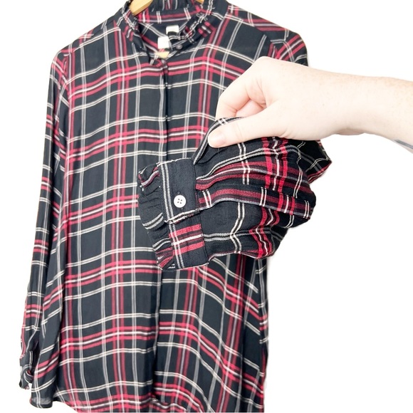 Loft Women's Black Red Plaid Ruffle Neck Long Sleeve Button Up Shirt Top - Picture 3 of 16
